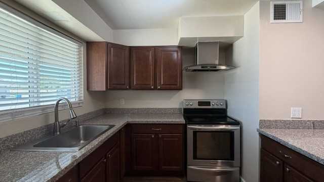 3850 W Lamar Rd - Photo 6 of 24