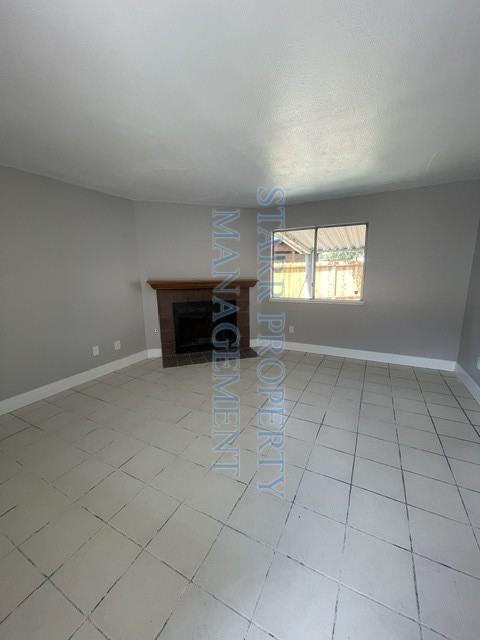 2819 Village Green Ct