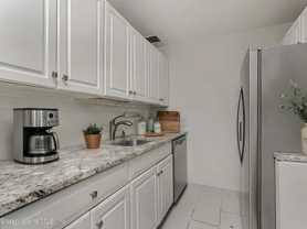31 Hylan Blvd - Photo 1 of 1