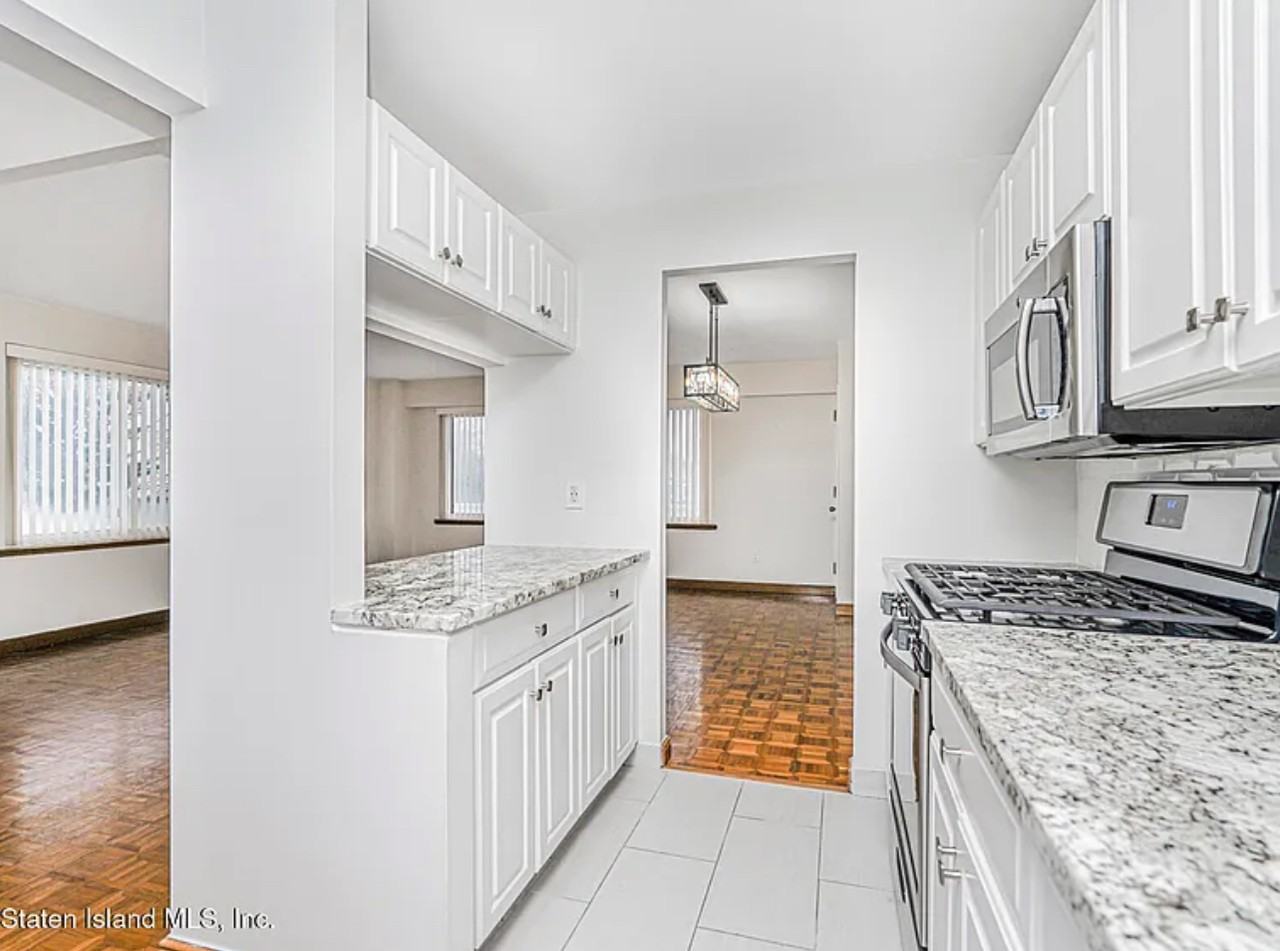 31 Hylan Blvd - Photo 4 of 4