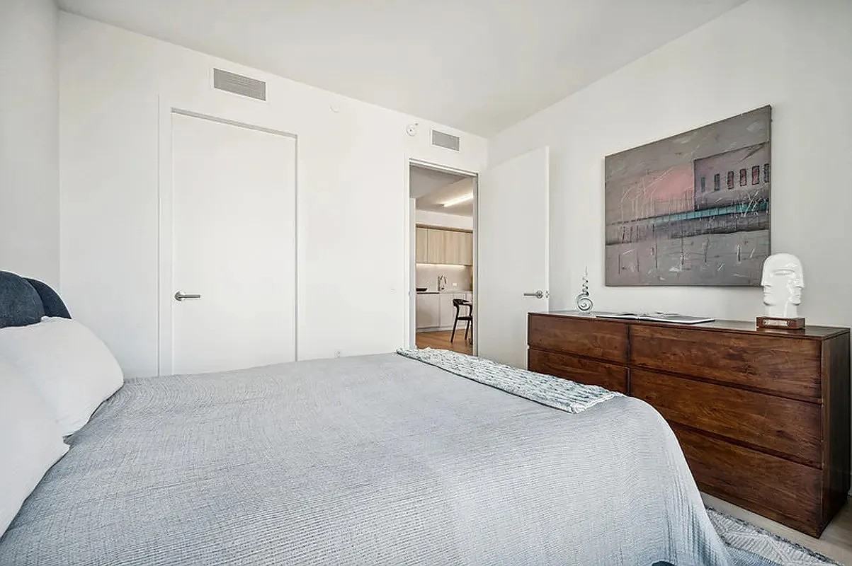 17 Hanover Pl - Photo 4 of 16