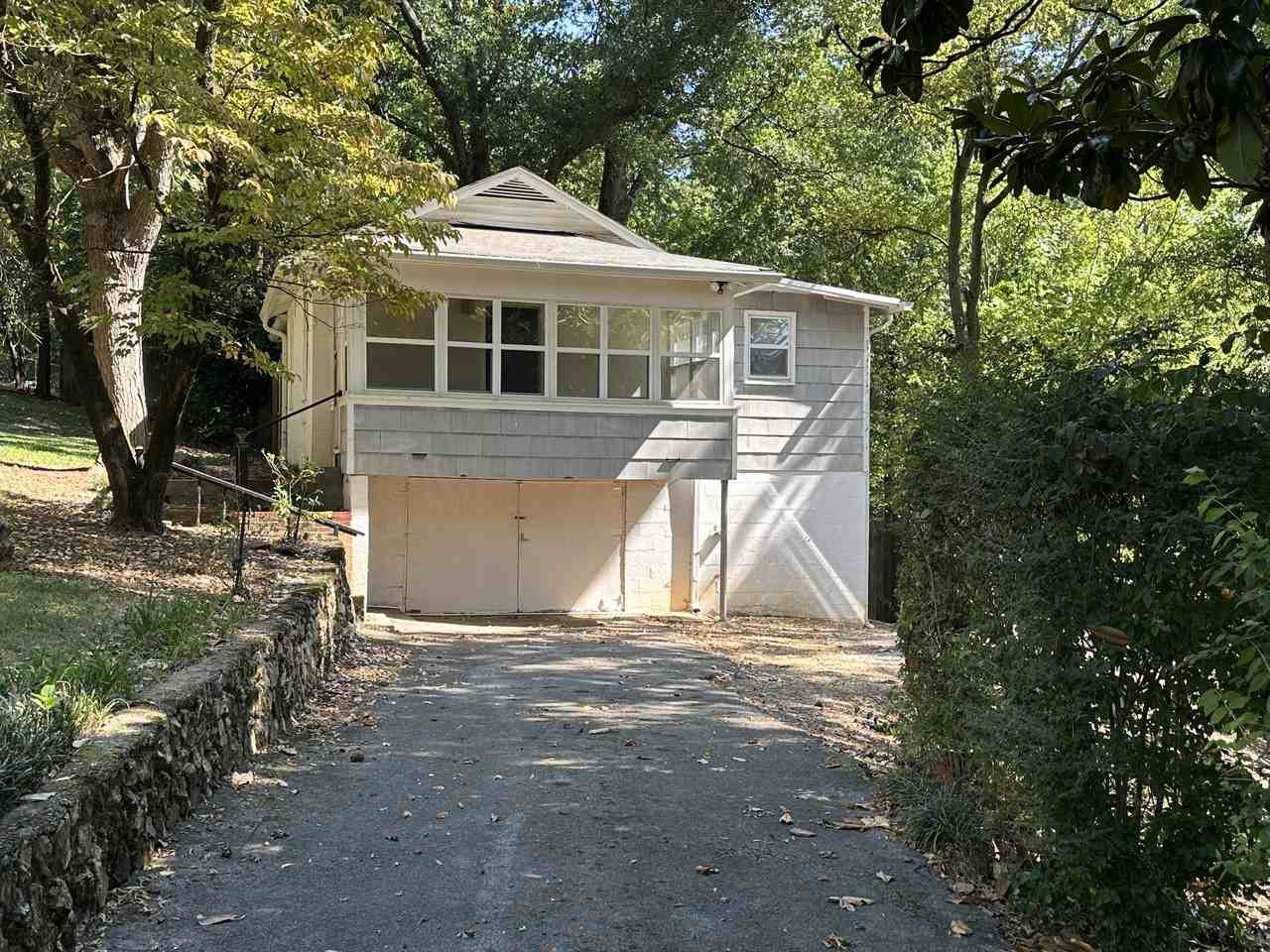 310 1/2 E View Dr - Photo 3 of 45