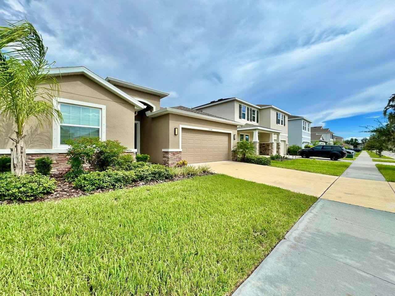 12544 Shining Willow St - Photo 4 of 45