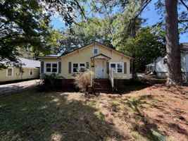 featured image of 215 Brown St