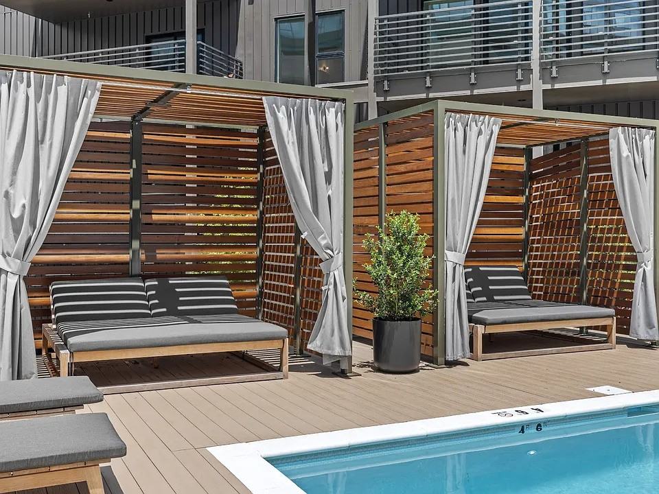 635 7th Ave S - Photo 2 of 17
