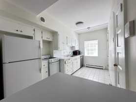 140 Humboldt Ave #1 - Photo 1 of 1