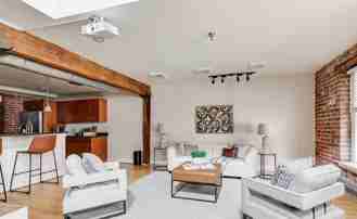 2501 E Franklin St #U6 - Photo 1 of 1