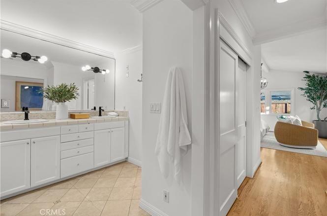 1412 Vivian Ln - Photo 4 of 14