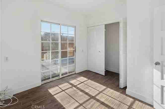 217 S Aviation Blvd - Photo 4 of 9