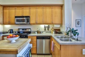 featured image of 150 S San Fernando Blvd