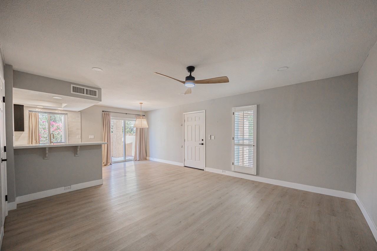10407 N 10th Pl #1 - Photo 4 of 26