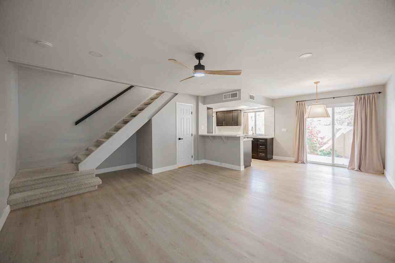10407 N 10th Pl #1 - Photo 5 of 26