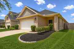 7818 Grandstand Pkwy - Photo 1 of 1