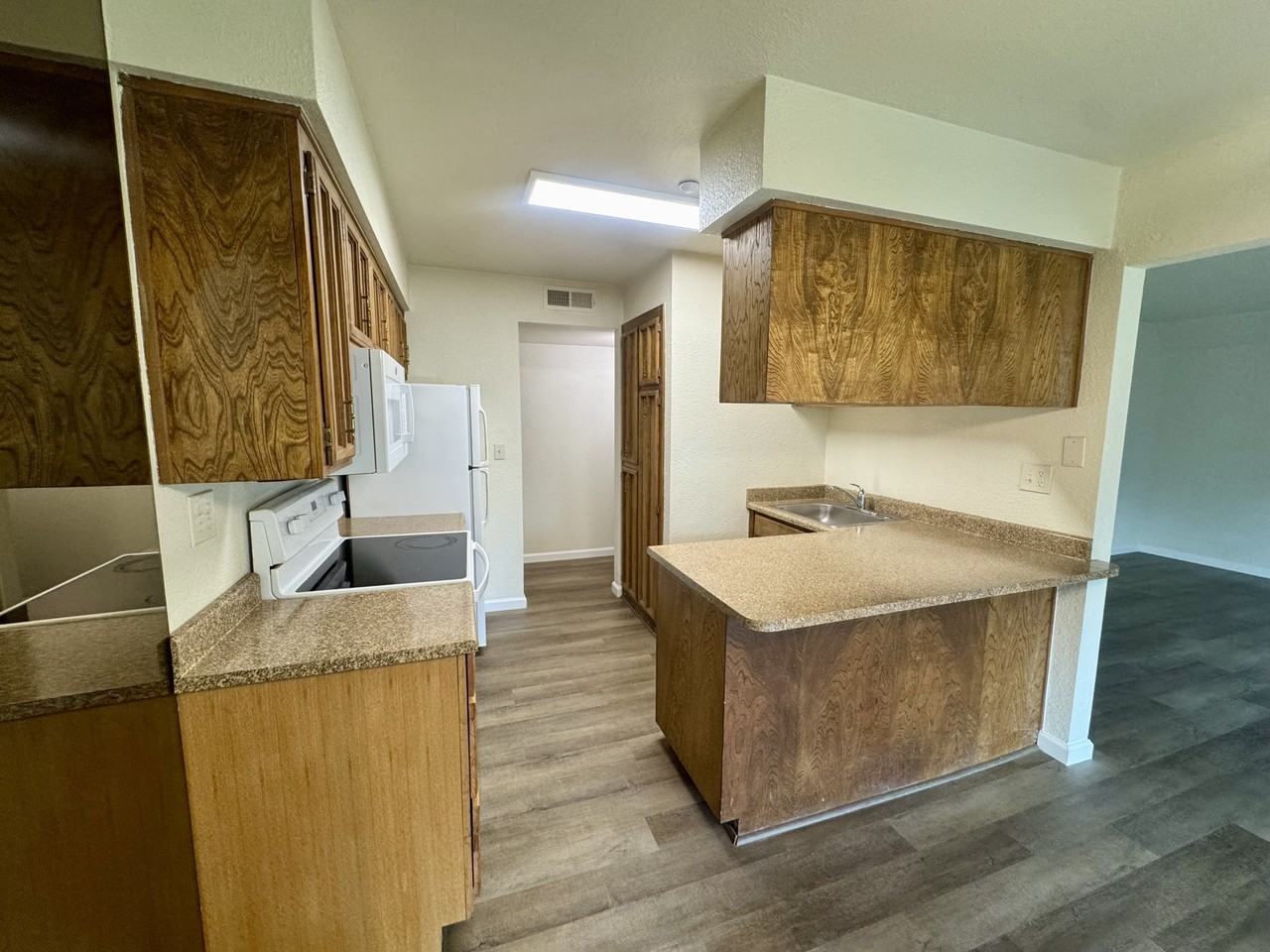 6241 Riverside Blvd #113 - Photo 4 of 4