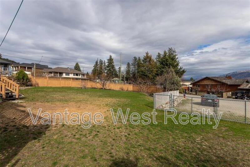 5949 Turner Ave - Photo 3 of 19