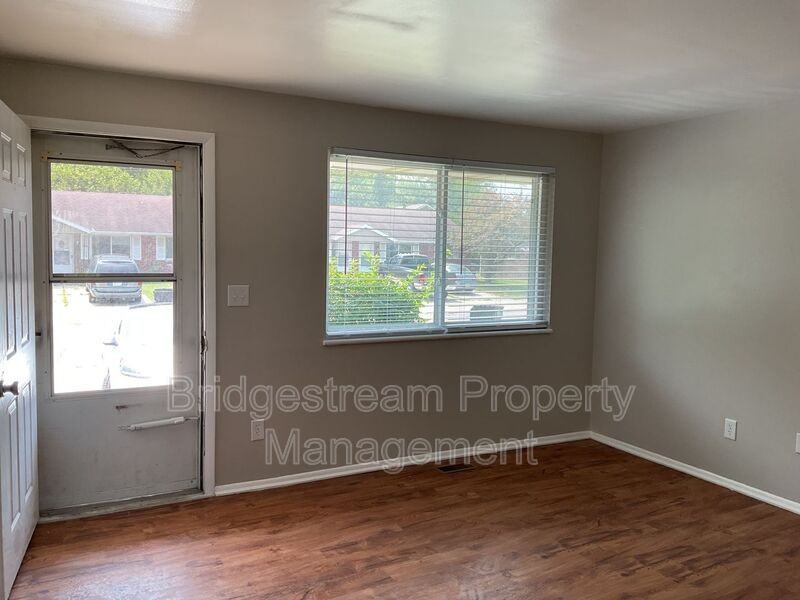 4953 Leeper St - Photo 4 of 21