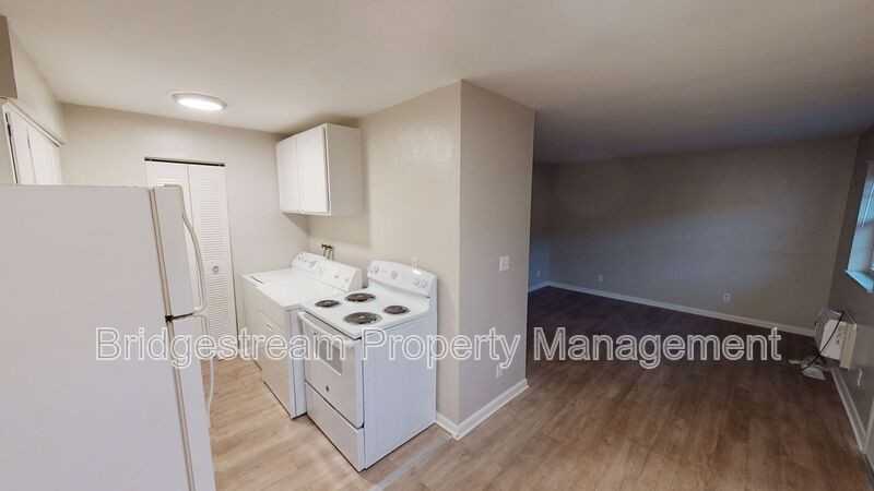 2605 Revere Ave #G - Photo 3 of 5