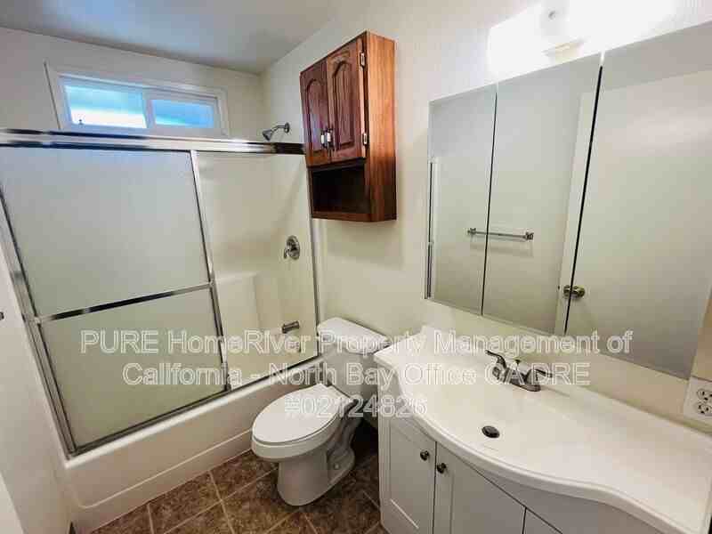 69 Lorraine St #A - Photo 5 of 8