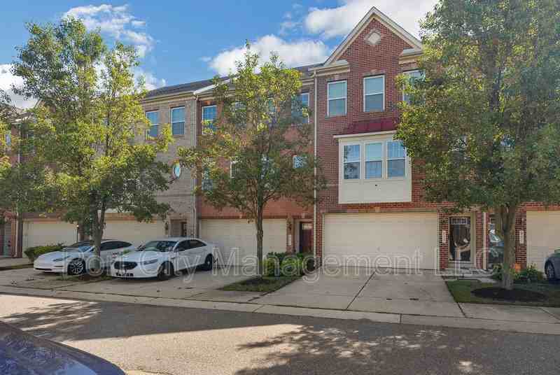 905 Hall Station Dr