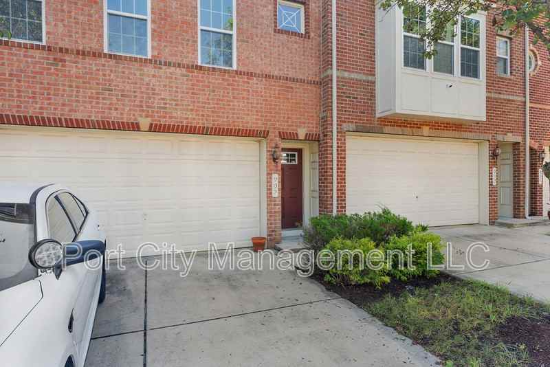 905 Hall Station Dr - Photo 3 of 28