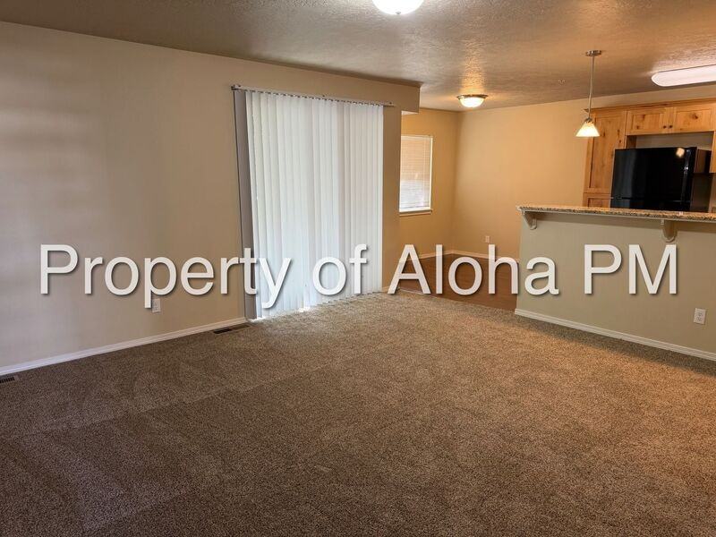 10639 W Wasdale Dr #102 - Photo 3 of 17