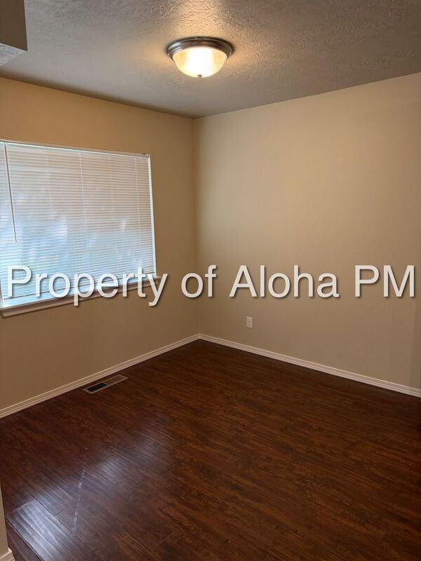 10639 W Wasdale Dr #102 - Photo 5 of 17
