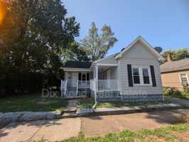 featured image of 1406 Calumet Ave
