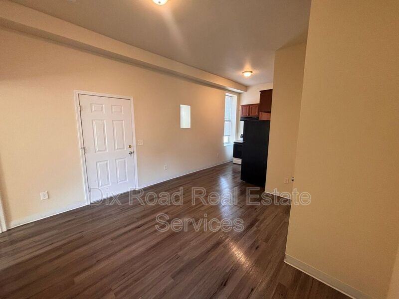4200 Colerain Ave #203 - Photo 7 of 13