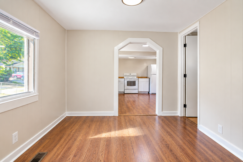 2765 Sunset Ave - Photo 2 of 7