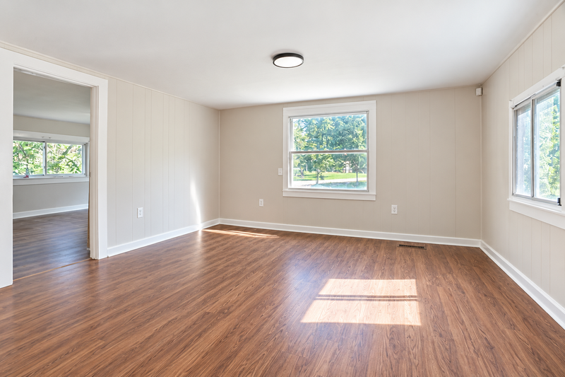 2765 Sunset Ave - Photo 3 of 7