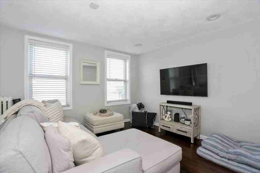 50 Trident Ave #C - Photo 4 of 12