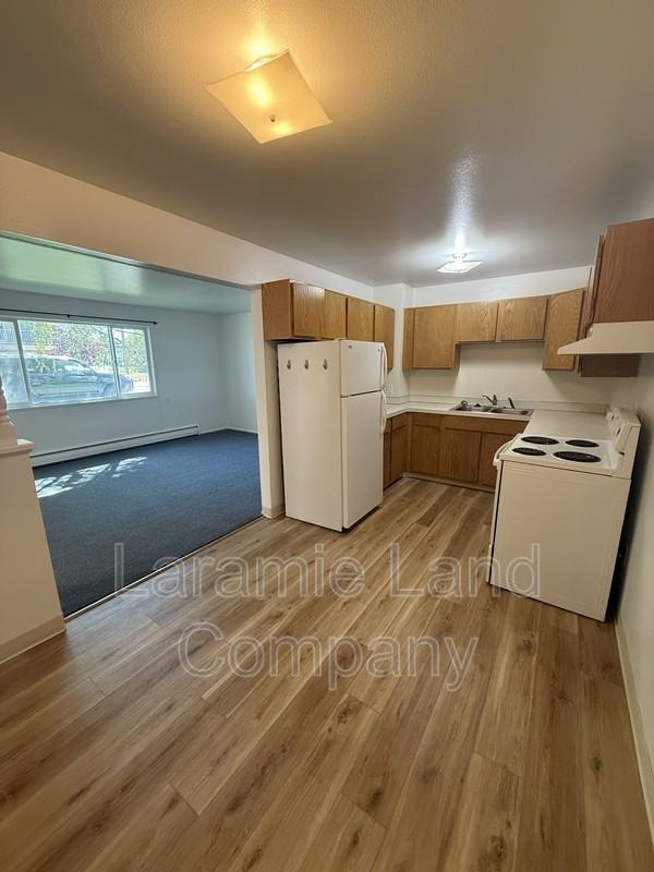 1158 N 17th St - Photo 2 of 8