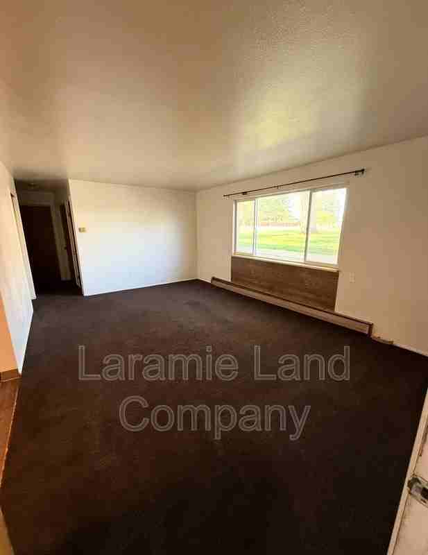 1609 E Baker St - Photo 2 of 7