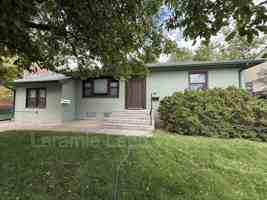 featured image of 1931 E Garfield St