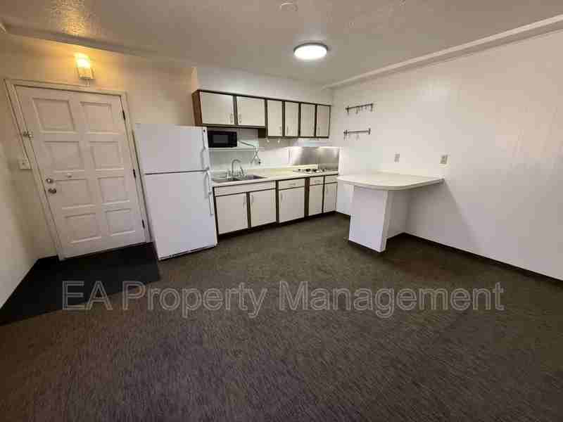7700 Mcknight Ave Ne #B - Photo 5 of 7