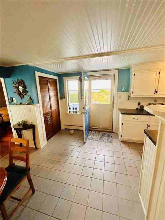 1321 Anthony Rd - Photo 4 of 18