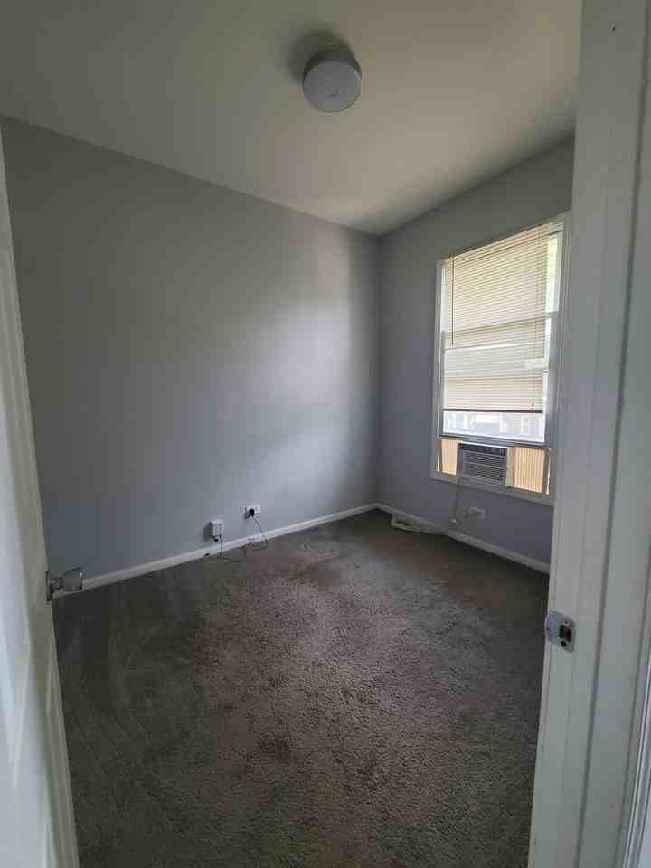 2300 N Hamlin Ave #2F - Photo 4 of 7