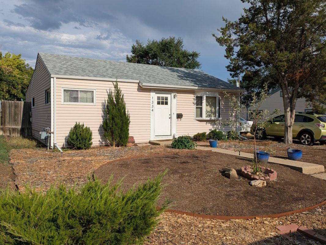 1334 S Raritan St - Photo 2 of 11