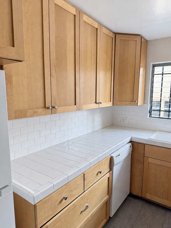 925 S Holt Ave ##3 - Photo 2 of 12