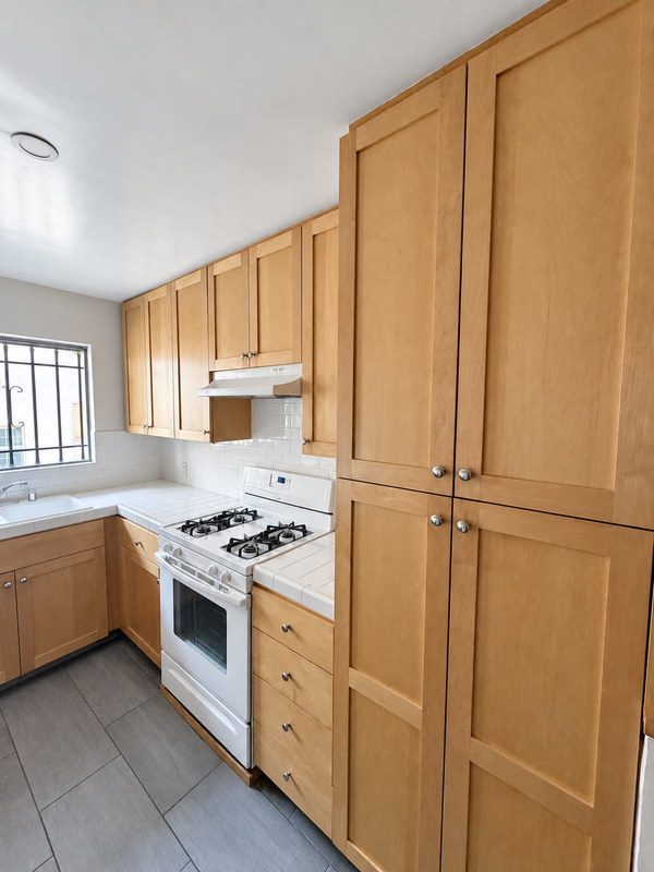 925 S Holt Ave ##3 - Photo 3 of 12