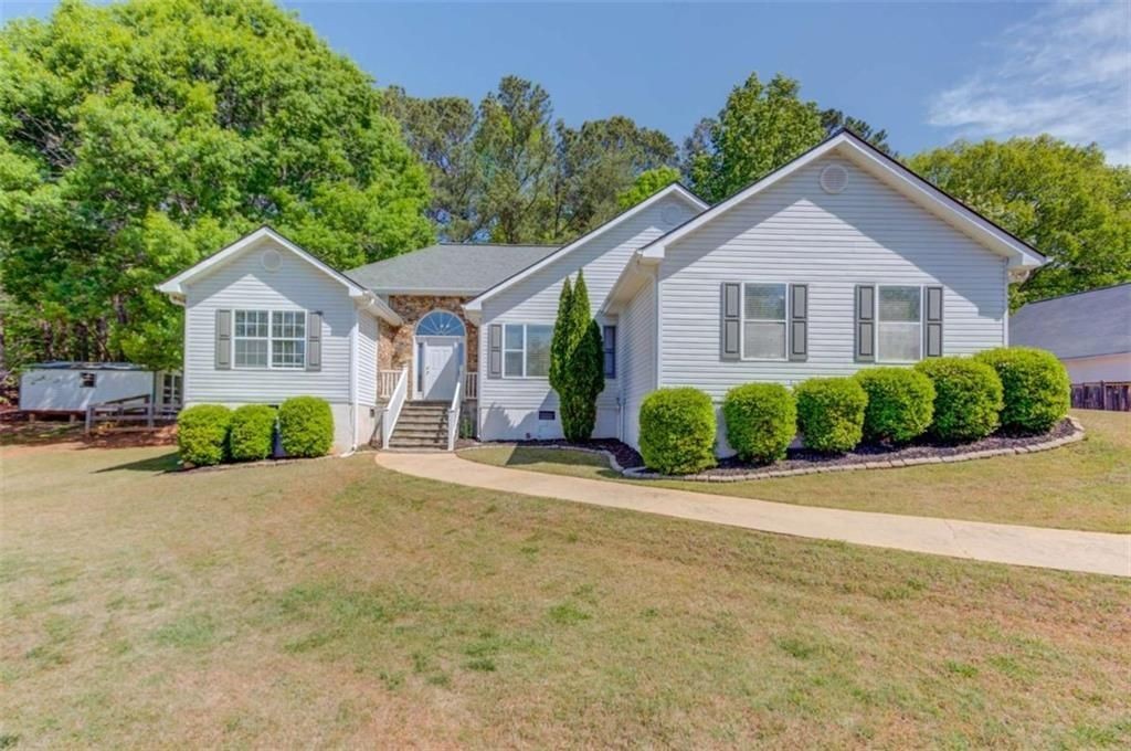 3314 Banks Mountain Dr - Photo 2 of 38