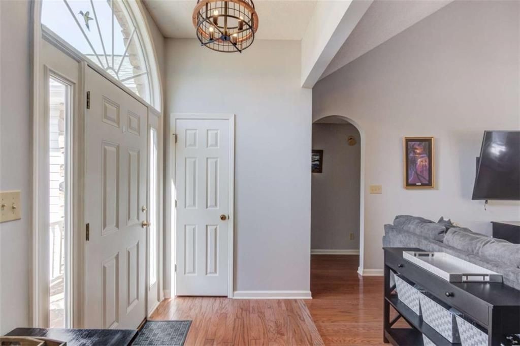 3314 Banks Mountain Dr - Photo 5 of 38
