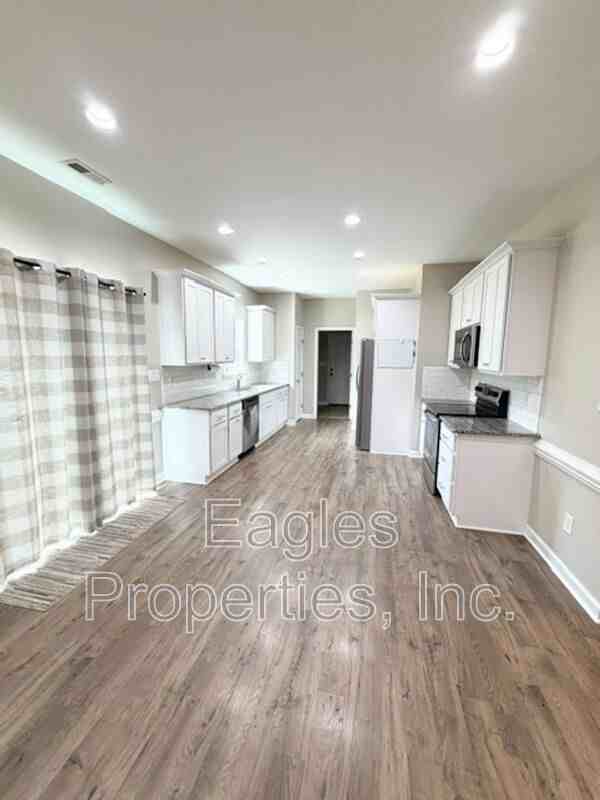 328 N Landing Dr - Photo 4 of 27