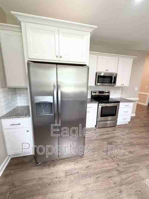 328 N Landing Dr - Photo 5 of 27