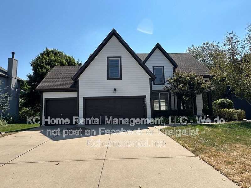 5605 W 153rd Ter - Photo 2 of 50