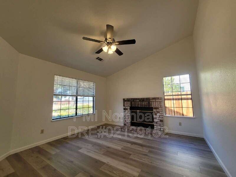 408 Hamilton Dr - Photo 3 of 14