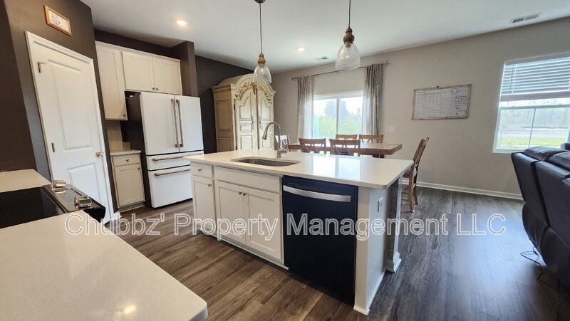 82 Givhans Loop - Photo 3 of 18