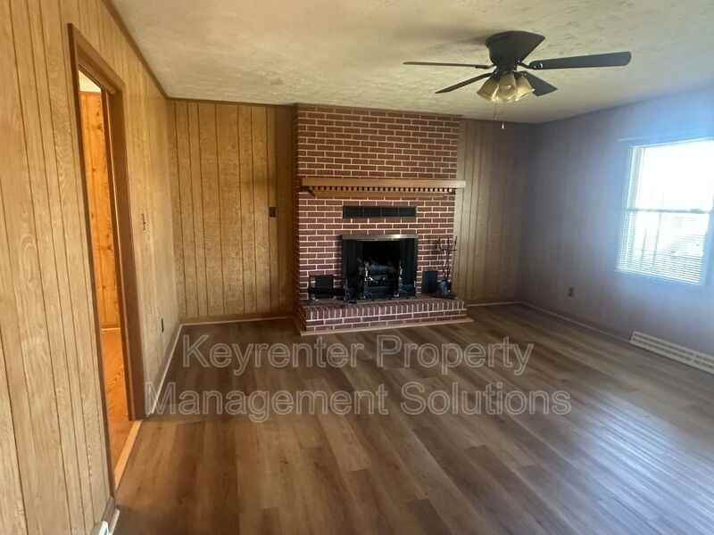55 Sunset Blvd - Photo 7 of 46
