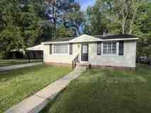 201 Rosewood Dr - Photo 1 of 1