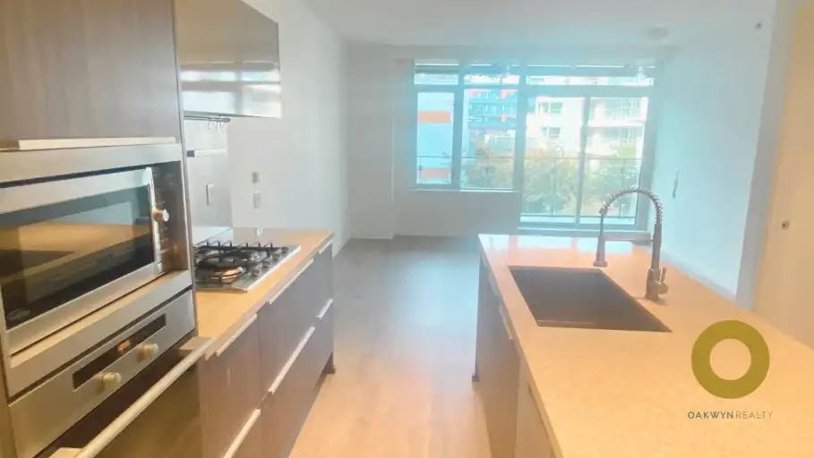 1661 Ontario St #512 - Photo 2 of 11